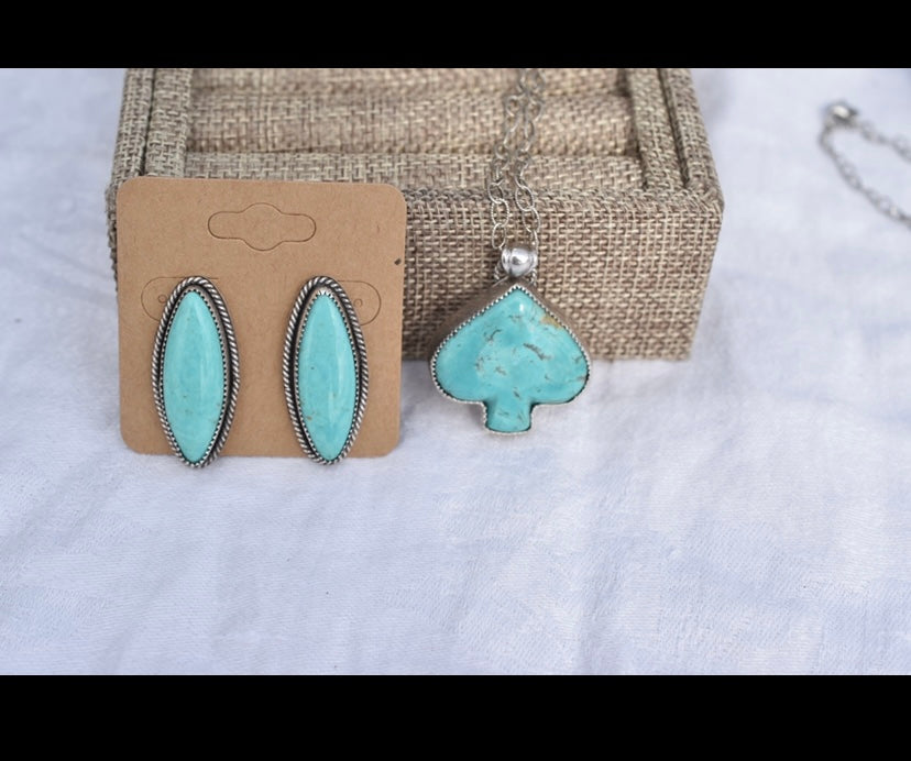 Spade Turquoise Necklace