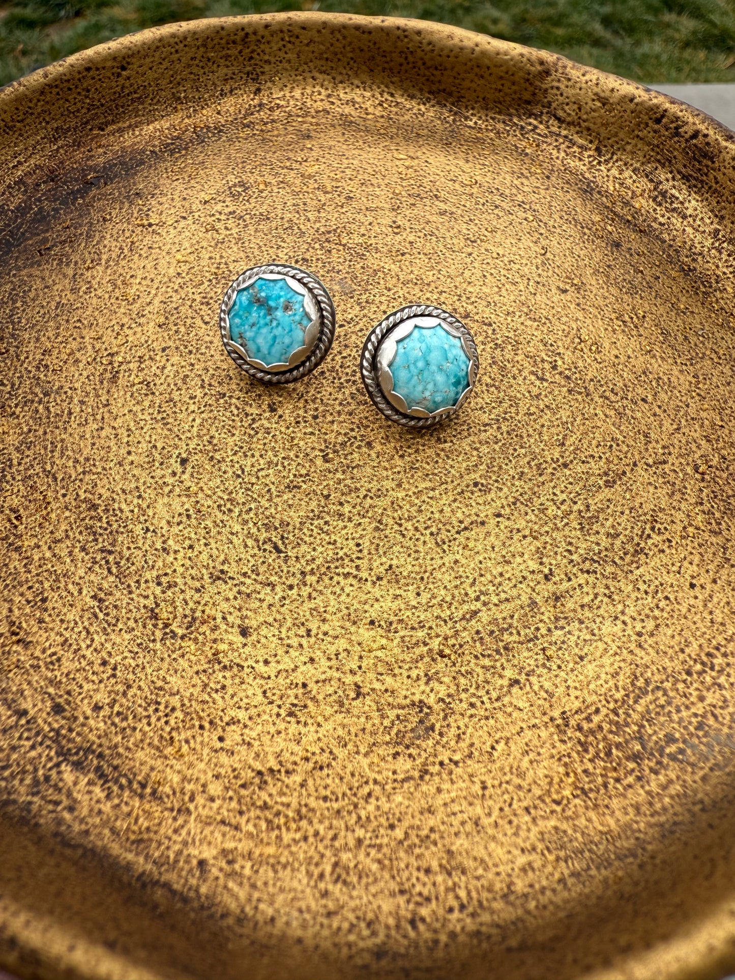 Birdseye Studs